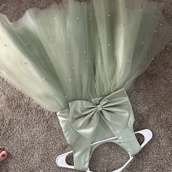 Little Girl Size 6 Dress. Wedding. Cruise. MUST BE BUNDLED - Picture 4 of 8